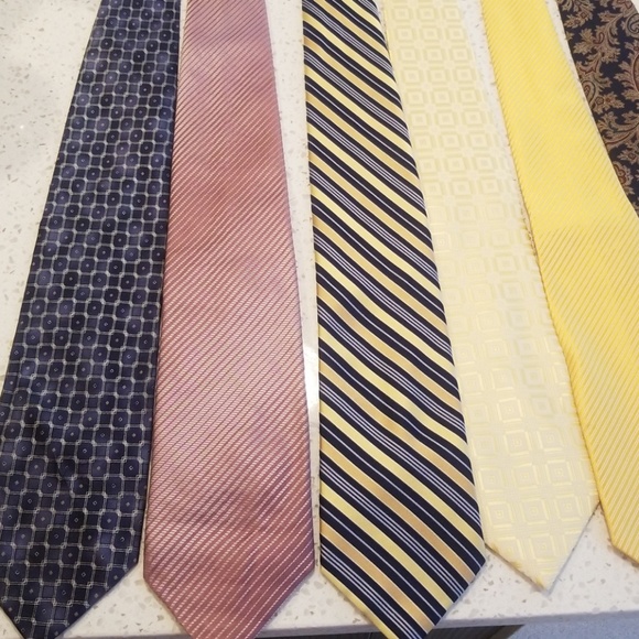 Tie Lot - Picture 3 of 4